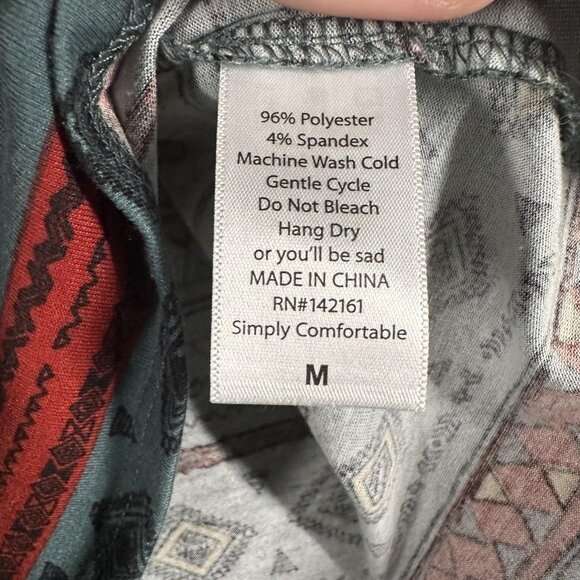 LuLaRoe Randy Shirt Womens Med Black Aztec Pattern 3/4 Sleeve Raglan Top Retro - Picture 8 of 9